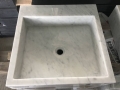 Lavello in marmo di carrara bianco di forma quadrata